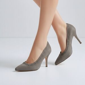 Bally Jackie Gray Suede Patent Leather Accent Shoe 6M Made in Italy AD